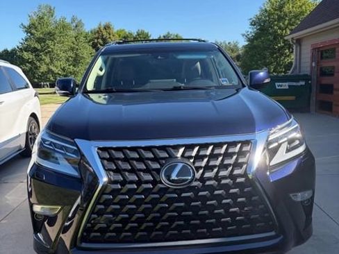 Used 2022 Lexus GX 460 Luxury w/ Accessory Package AWD/4WD image 9
