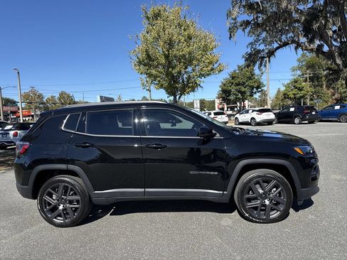 New 2026 Jeep Compass Limited w/ Sun, Sound & Navigation Group AWD/4WD image 2