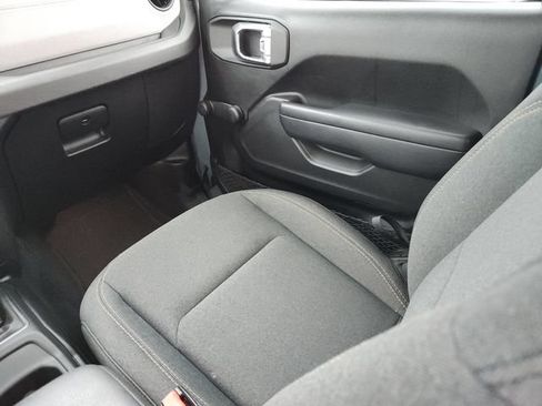 Used 2024 Jeep Gladiator Sport AWD/4WD image 21
