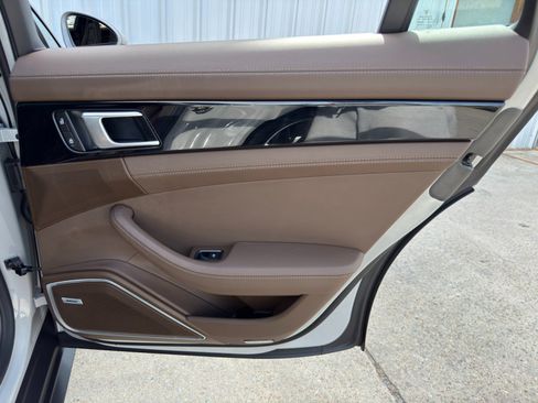 Used 2023 Porsche Panamera 4S image 49