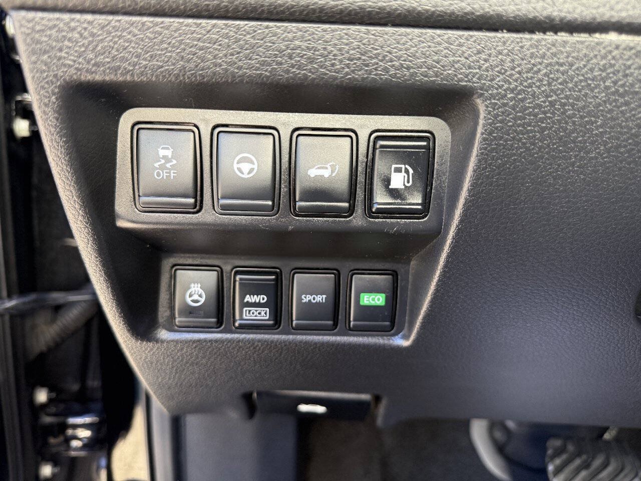 Used 2019 Nissan Rogue SL AWD/4WD image 22