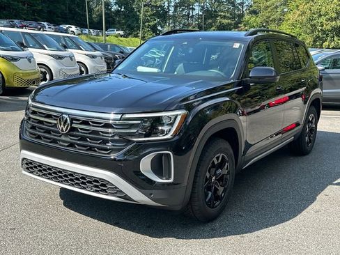 New 2026 Volkswagen Atlas Peak Edition AWD/4WD image 4