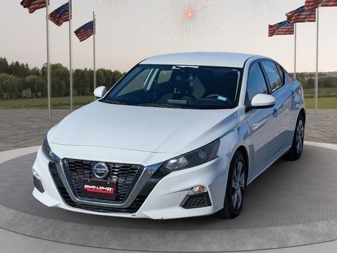 Used 2022 Nissan Altima 2.5 S image 3
