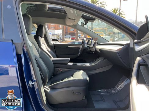 Used 2023 Tesla Model Y Long Range AWD/4WD image 60