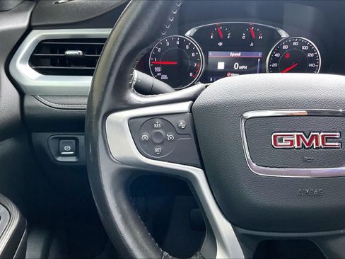 Used 2021 GMC Acadia SLT w/ LPO, Floor Liner Package FWD image 24