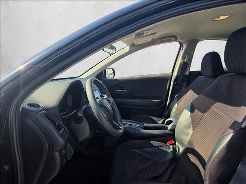Used 2022 Honda HR-V LX image 10