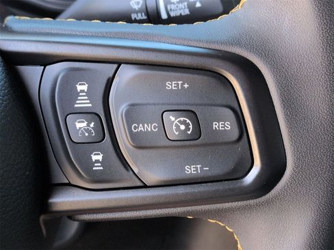 Used 2024 Jeep Wrangler Unlimited Sport image 12