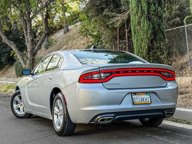 Used 2022 Dodge Charger SXT w/ Leather Interior Group RWD image 18