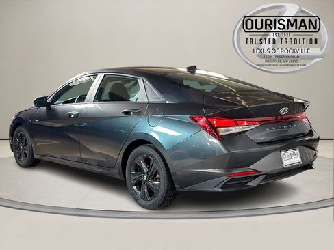 Used 2021 Hyundai Elantra SEL w/ Convenience Package image 6