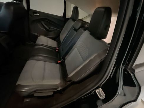 Used 2017 Ford Escape SE w/ Equipment Group 201A AWD/4WD image 22