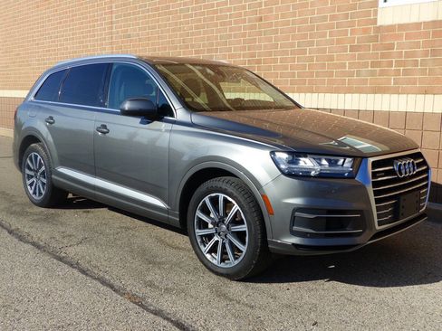 Used 2017 Audi Q7 3.0T Prestige AWD/4WD image 11