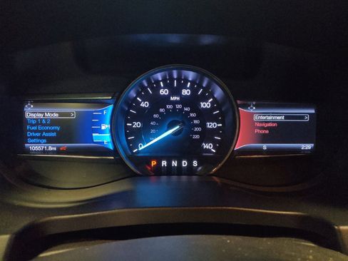 Used 2017 Ford Explorer Limited FWD image 23