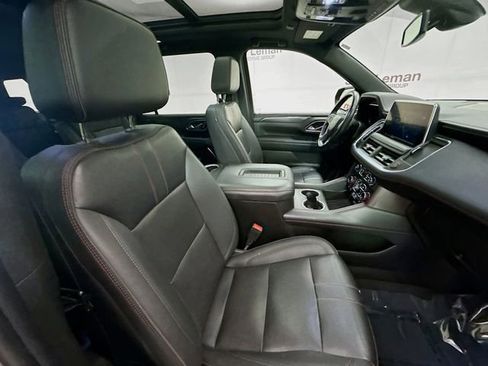 Used 2022 Chevrolet Suburban RST w/ Luxury Package image 30