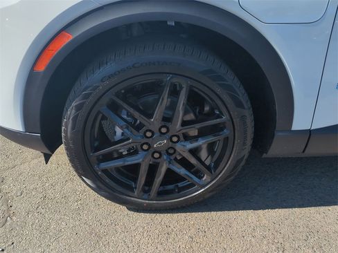 New 2026 Chevrolet Equinox EV LT w/ LPO, Blackout Package image 31