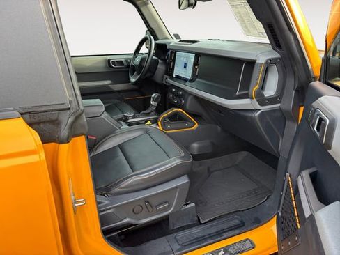 Used 2021 Ford Bronco Badlands image 15