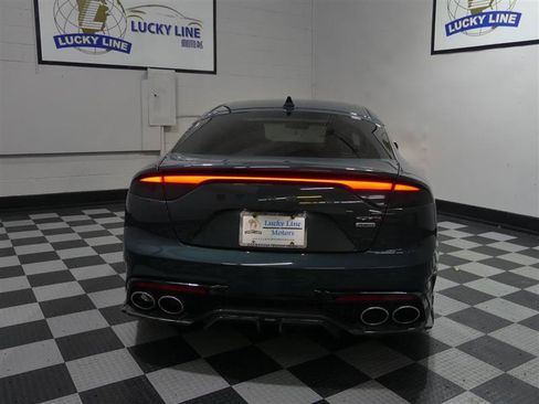 Used 2022 Kia Stinger GT2 AWD/4WD image 8