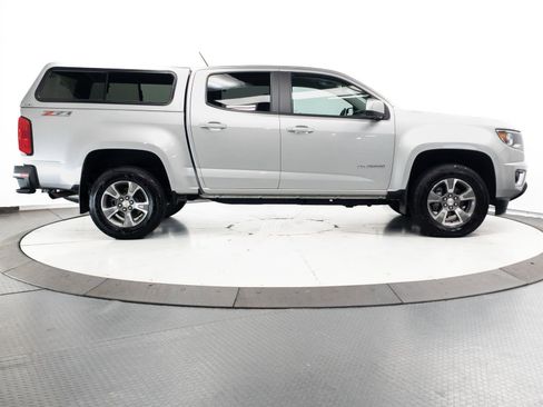 Used 2018 Chevrolet Colorado Z71 AWD/4WD image 12
