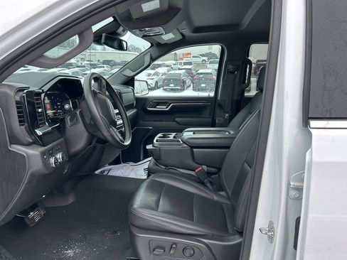 Used 2024 GMC Sierra 1500 SLT image 6