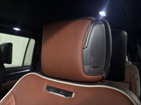 Used 2023 GMC Yukon XL Denali Ultimate image 22