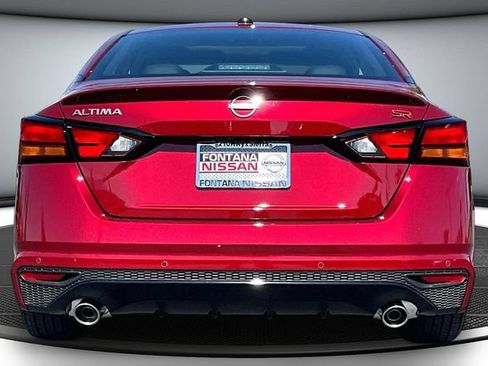 New 2026 Nissan Altima 2.5 SR w/ SR Premium Package FWD image 4