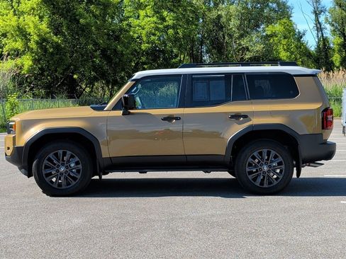 Certified 2026 Toyota Land Cruiser w/ Premium Package AWD/4WD image 4