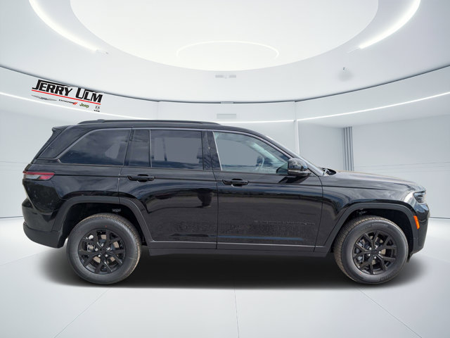 New 2026 Jeep Grand Cherokee Altitude AWD/4WD image 2