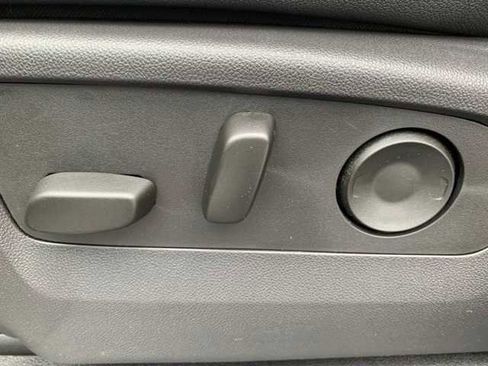 Used 2024 Chevrolet Silverado 1500 ZR2 image 15