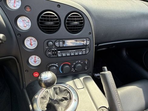 Used 2004 Dodge Viper SRT-10 image 27