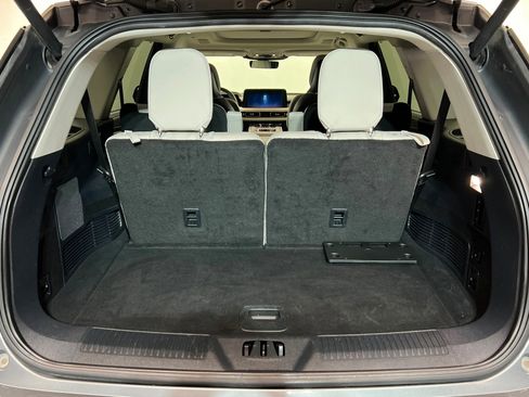 Used 2025 Lincoln Aviator Reserve w/ Equipment Group 201A image 24