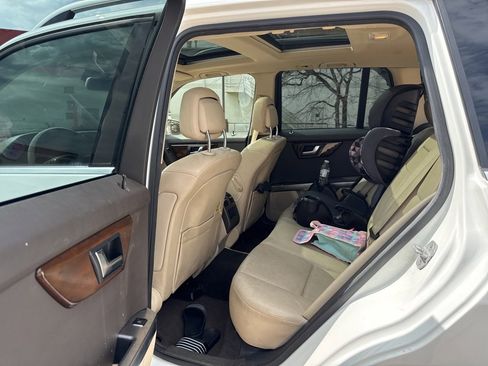 Used 2015 Mercedes-Benz GLK 350 2WD image 25