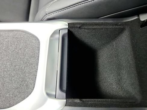 Used 2025 Lucid Air Pure RWD image 69