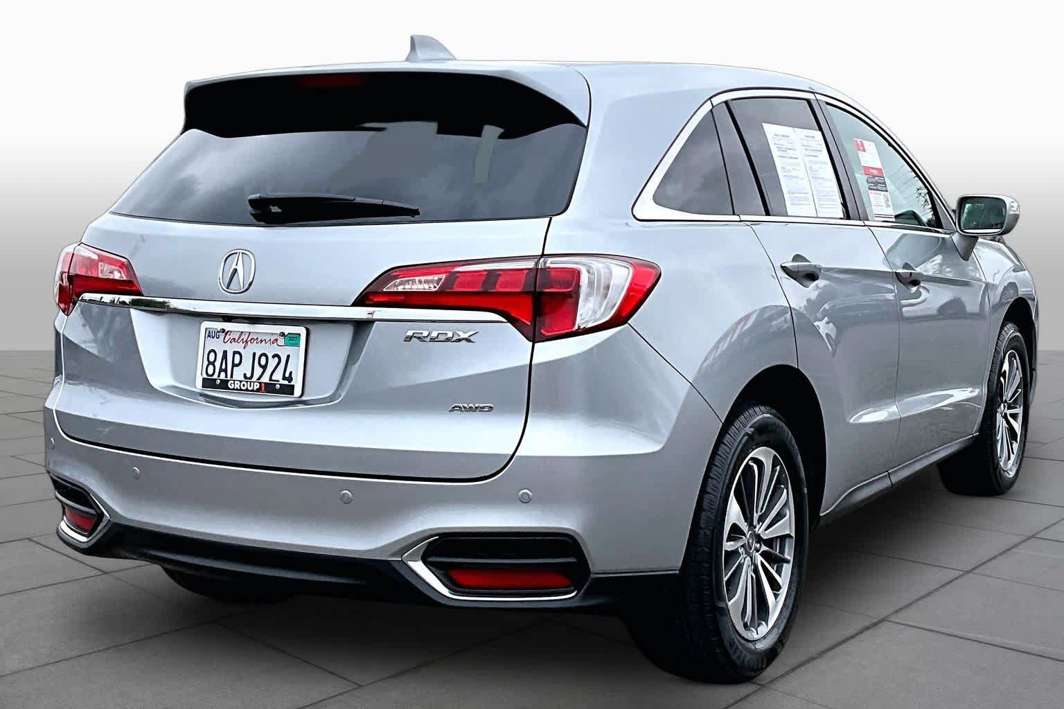 Used 2017 Acura RDX w/ Advance Package AWD/4WD image 12