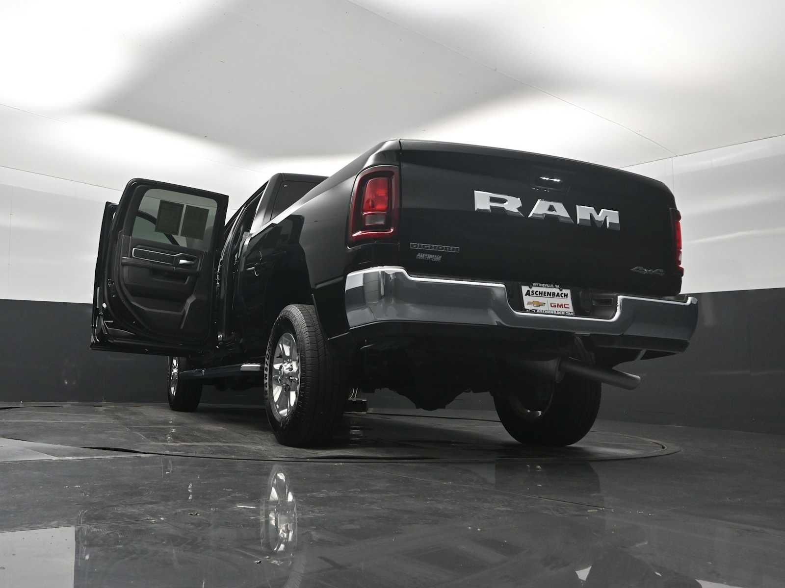 Used 2026 RAM 2500 Big Horn AWD/4WD image 31