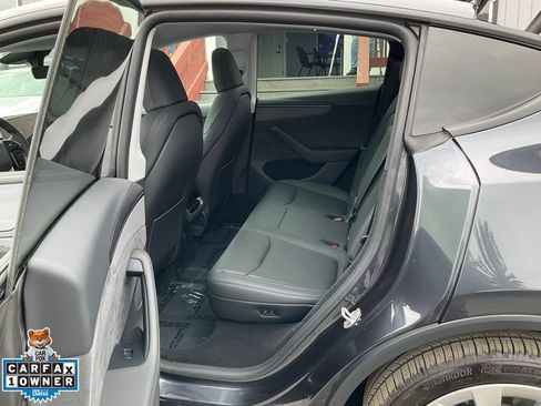 Used 2026 Tesla Model Y AWD image 7
