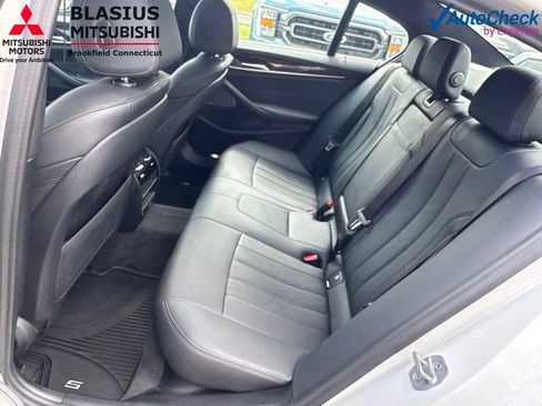 Used 2023 BMW 530i xDrive w/ Premium Package AWD/4WD image 38