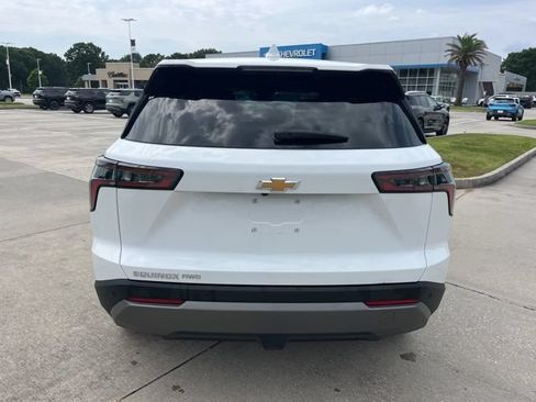 Used 2025 Chevrolet Equinox LT AWD/4WD image 5