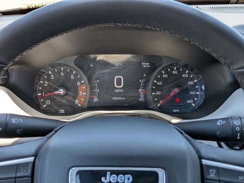 Used 2025 Jeep Compass Limited AWD/4WD image 21