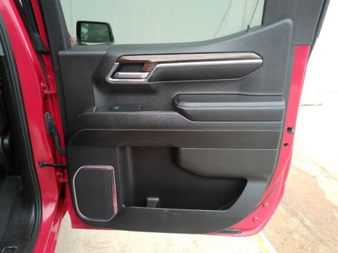 Used 2024 GMC Sierra 1500 SLE image 24