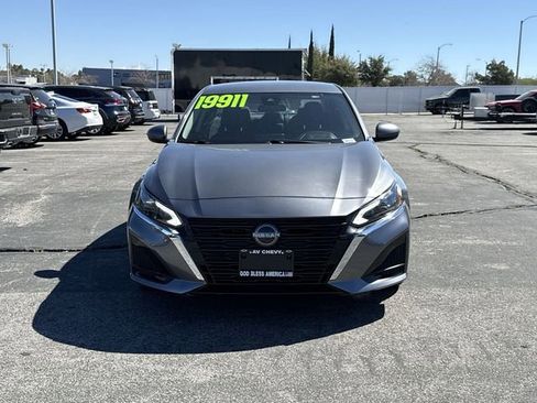 Used 2023 Nissan Altima 2.5 SV image 30