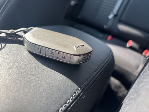 Used 2025 Kia K5 LXS image 22