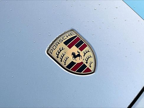 Used 2018 Porsche 911 Carrera image 16