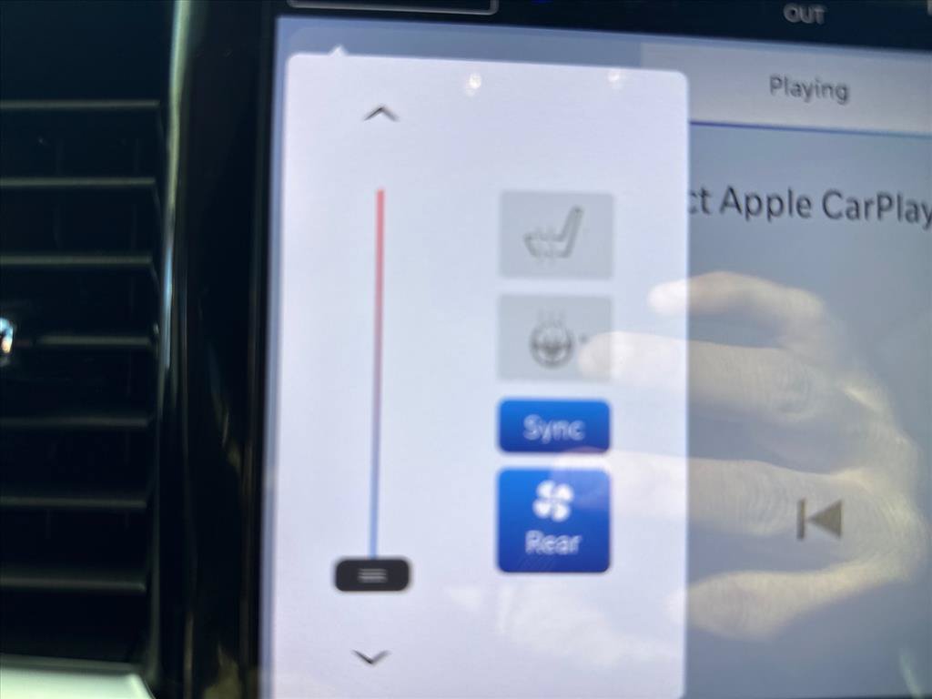 Used 2026 Chrysler Pacifica Select FWD image 14