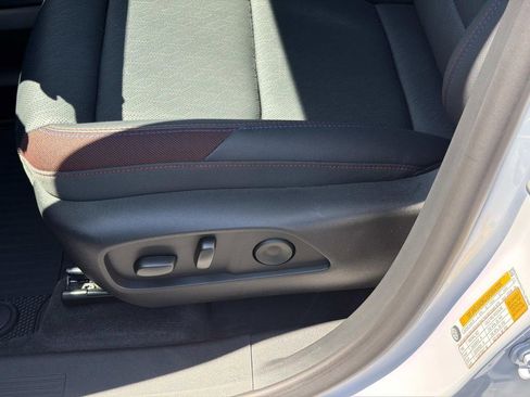 Used 2026 Chevrolet Equinox RS w/ Convenience Package III AWD/4WD image 22