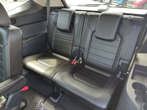 Used 2023 Volkswagen Atlas SEL Premium image 29