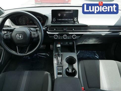 Used 2023 Honda Civic Sport image 15