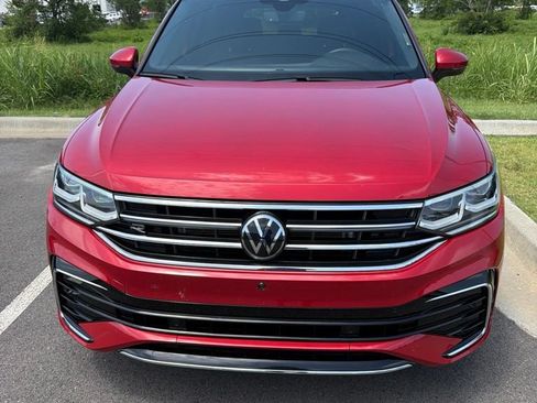 Used 2024 Volkswagen Tiguan SEL R-Line AWD/4WD image 2