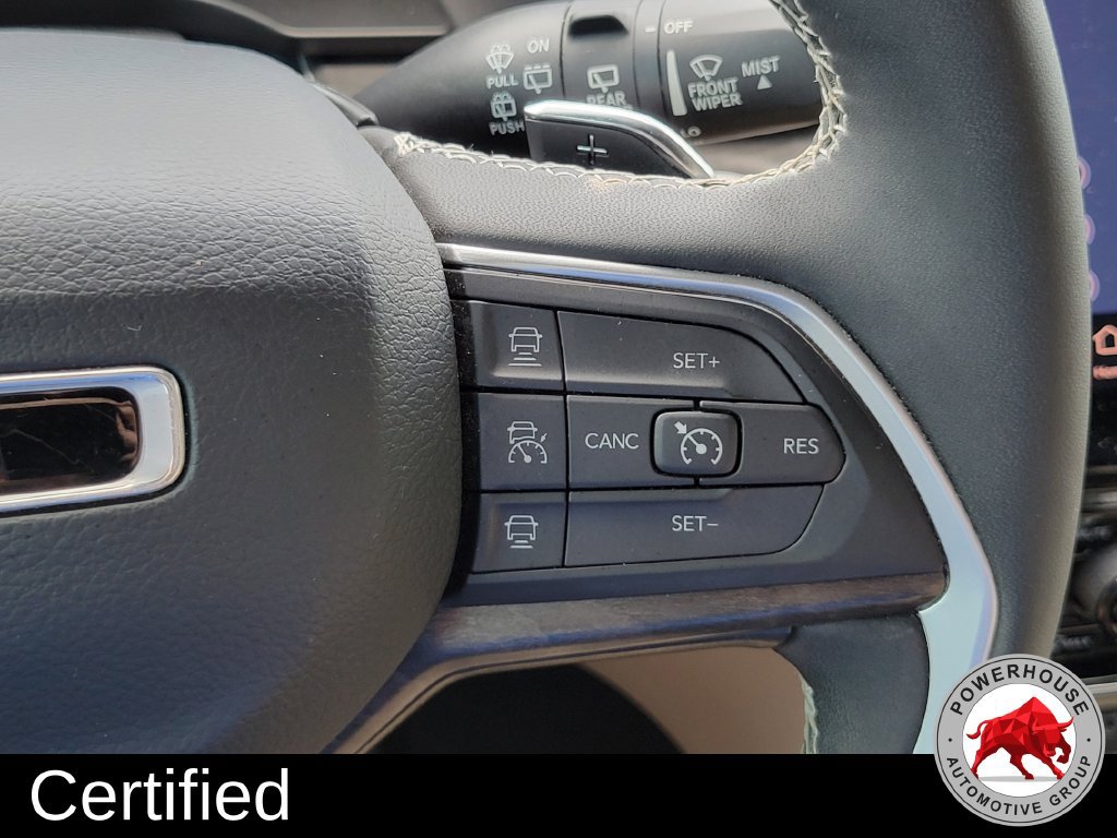 Used 2024 Jeep Grand Cherokee Limited RWD image 32