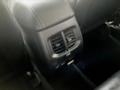 Used 2022 Jeep Cherokee Latitude Lux image 11