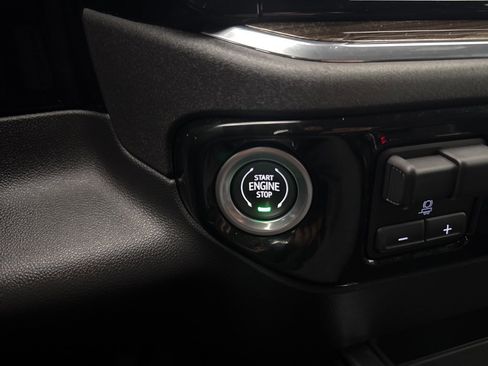 Used 2023 Chevrolet Silverado 1500 LT Trail Boss w/ Protection Package image 31