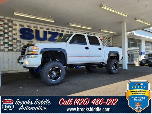 Used 2005 GMC Sierra 1500 SLT w/ Light Duty Power Package image 1